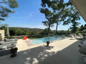 Maison d'Architecte piscine vue exceptionnelle uzès à pied - 于泽斯
