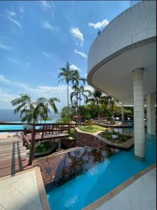 Tropical Executive Hotel flat