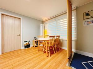 Digital media city 1 stop from Hongdae