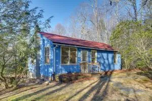 Burnsville Cabin with Deck and Trails - Dog Friendly! - Busick