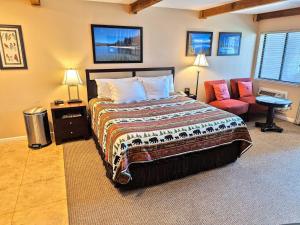 Lakeland Village #110