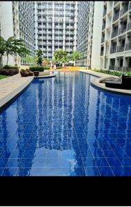 The SPLENDOR Comfortable living by Awsom Phil