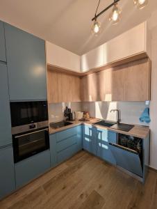 Nuovo e moderno appartamento con vista mare a Uji i Ftohte - posto auto incluso