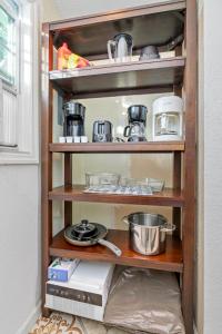 Quiet Waterfront Tiny Home Private Get Away