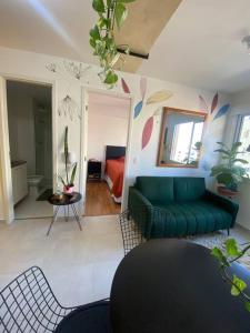 Apt Amandau 350m do metrô - Parada Inglesa ZN