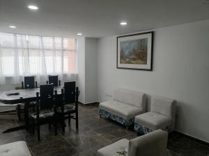 APARTAMENTO AMOBLADO BARRIO LAS VIOLETAS