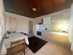 Μονοκατοικια 3 δωματιων