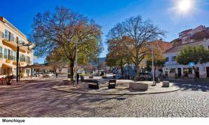 Casa Rosa em Monchique