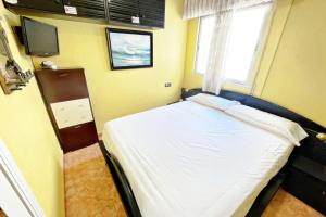 Los Náufragos - close to the beach apartment in Torrevieja