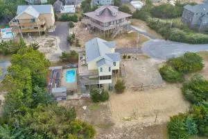 Breakwater Beach - Waves