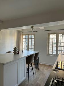 Appartements Spacieux appartement au coeur du centre historique de Dinan : photos des chambres