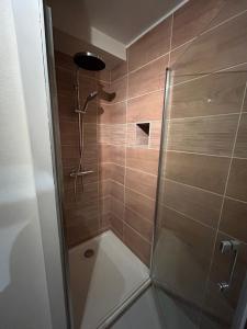 Appartements Spacieux appartement au coeur du centre historique de Dinan : photos des chambres