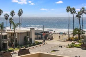 Brooks Beach Vacations House B222 Oceanside