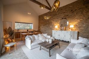 The Louis Aragon Cottage Exceptional Elegance