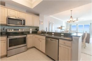 Crystal Shores West 204