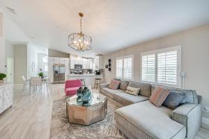 Central Naples Home with Private Pool, Spa and Lanai!