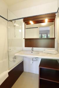 Appart'hotels Vacanceole - Le Domaine de Chames - Pont d'Arc : photos des chambres
