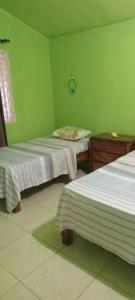 Cheerful 2-Bedroom Home in Falmouth Garden