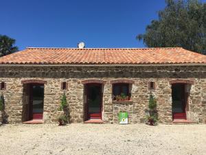 Maisons de vacances Gite Saint-Michel-Mont-Mercure, 3 pieces, 4 personnes - FR-1-426-249 : photos des chambres