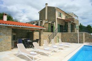 Family friendly house with a swimming pool Bartolici, Central Istria - Sredisnja Istra - 21934 