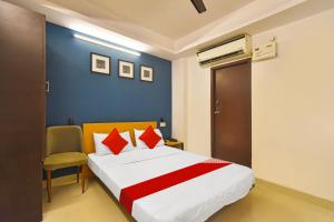 Hotel O Grand Residency Near Kasi Talkies