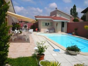 Maisons de vacances Grande maison familiale avec piscine et varangue a Tarnos, proche plages et commerces - FR-1-239-779 : photos des chambres