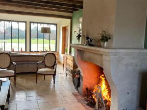 Maisons de vacances Gite Jouy-le-Potier, 2 pieces, 2 personnes - FR-1-590-420 : photos des chambres