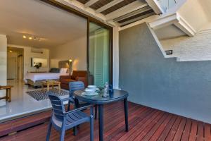 Seaside Retreat with Amazing Views and No Loadshedding