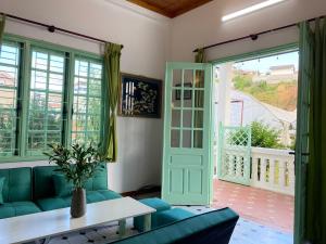 Biệt Thự 3 Phòng Ngủ (Three-Bedroom Villa)