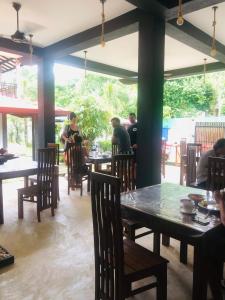 Hiriketiya New Radiant House & Dorm Room