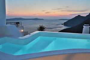 Trieris Villa & Suites Santorini Greece