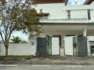 Bichrome Marina Island Private Villa Pangkor Lumut
