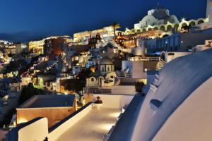 Trieris Villa & Suites