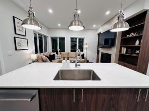 Ski In Ski Out Private Hot Tub