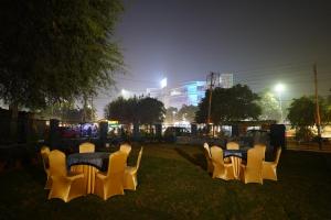 Posh Garden Inn Artemis Hospital Road Gurgaon