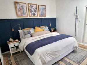 Sun Kiss Beach and Deluxe Garden Cottages