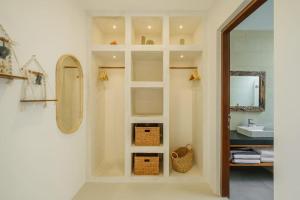 Villa Elaine Uluwatu By OriVista, 8 min padang padang beach