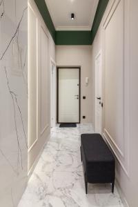 LEOGRAND Apartments on Franka 35