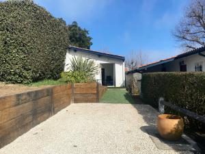 Appartements Ilbarritz, T2 proche plage/parking/terrasse : photos des chambres