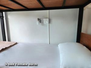 Theppahrak Hostel Khaolak