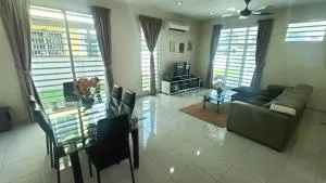 Setia Residen Semi-D two half storey 5 Bedrooms unlimited wifi - Simpang Dua