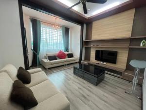 Tokwan Homestay 2 - Homestay with private kids pool