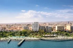 NYX Hotel Limassol by Leonardo Hotels - Лимасол