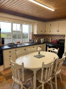 3 bedroom farmhouse in the Lahinch area.