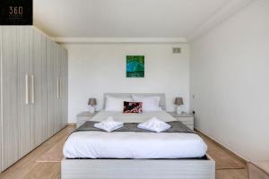 1BR penthouse with PRVT balcony in St Julians by 360 Estates