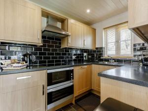 3 Bed in Cirencester HIC02