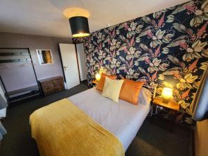 Charming pet friendly 2 bedroom cottage, close to Narberth & local beaches, friendly animals on our smallholding