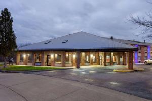 Days Inn by Wyndham Wooster