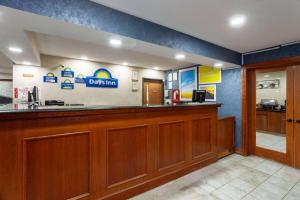 Days Inn by Wyndham Wooster