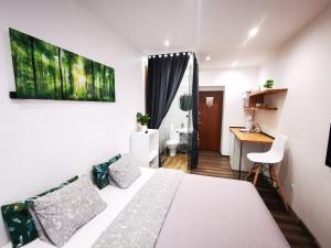 Lime studio apartment